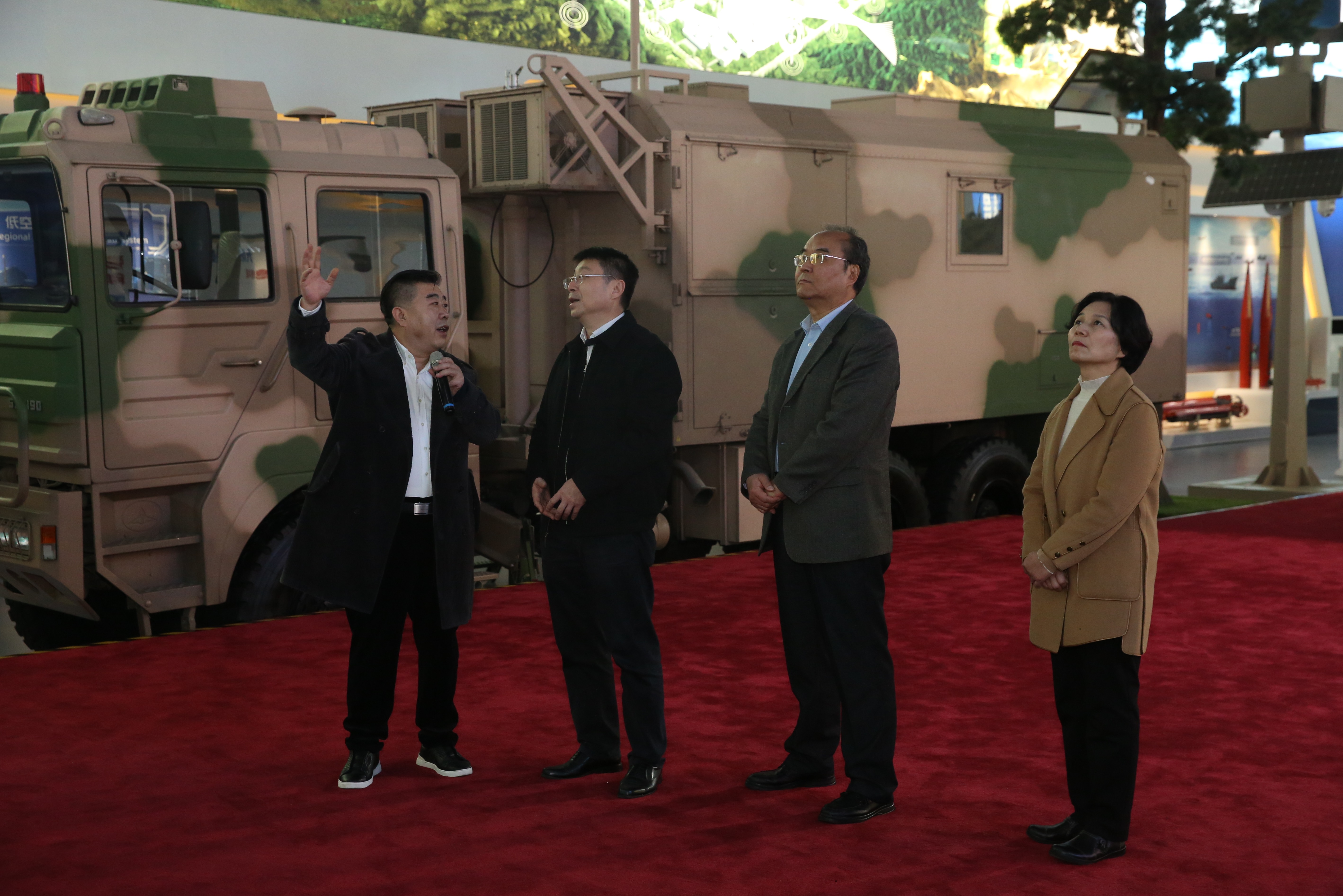 西安市委统战部部长贠笑冬带队来我司走访调研_众赢国际版